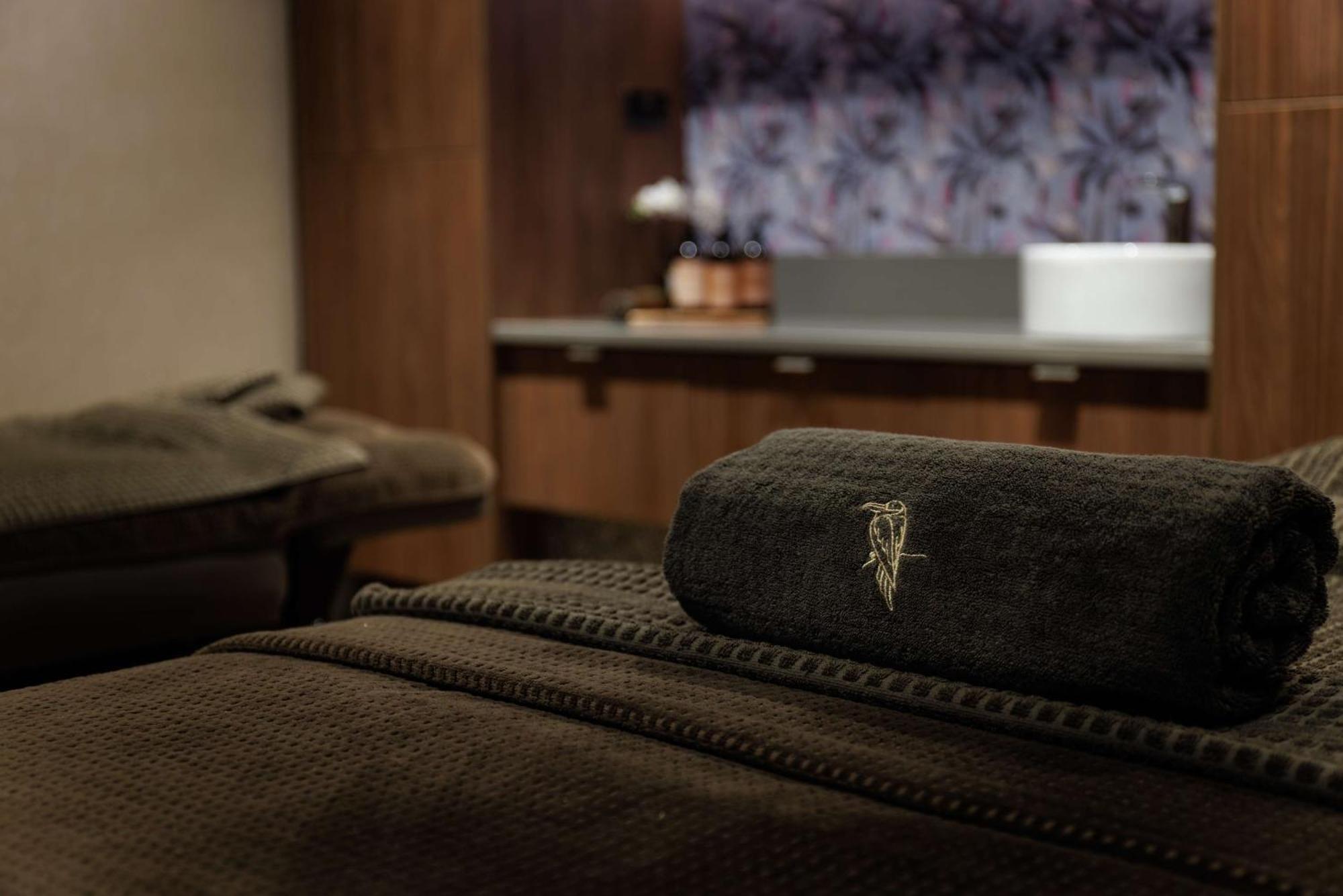 Hotel Doubletree By Hilton Belfast Templepatrick Esterno foto