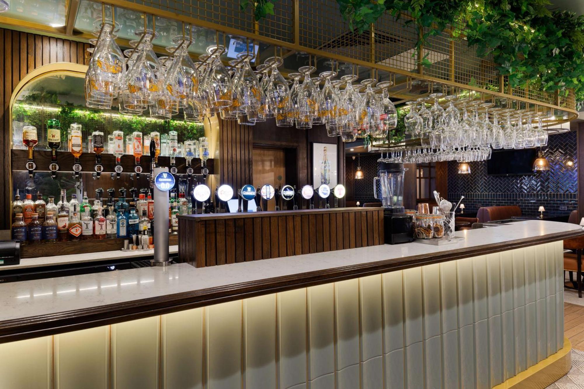 Hotel Doubletree By Hilton Belfast Templepatrick Esterno foto