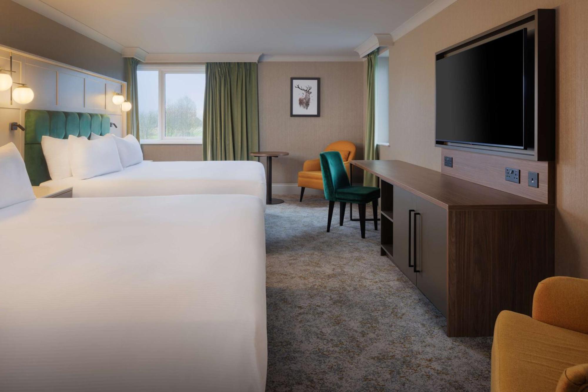 Hotel Doubletree By Hilton Belfast Templepatrick Esterno foto