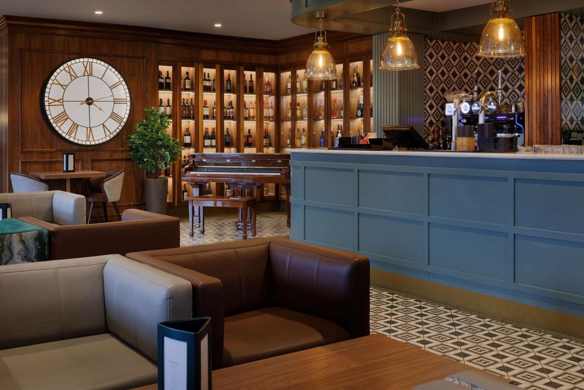 Hotel Doubletree By Hilton Belfast Templepatrick Esterno foto
