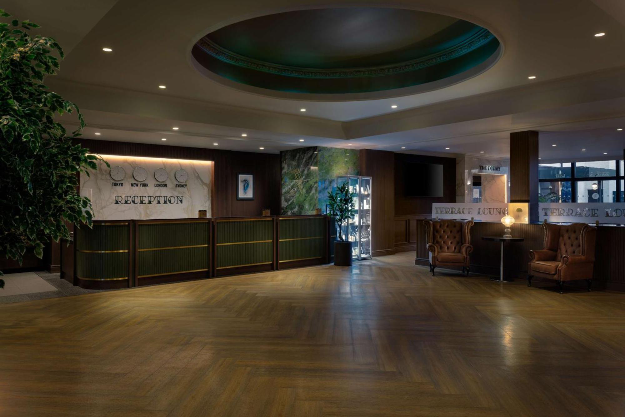 Hotel Doubletree By Hilton Belfast Templepatrick Esterno foto