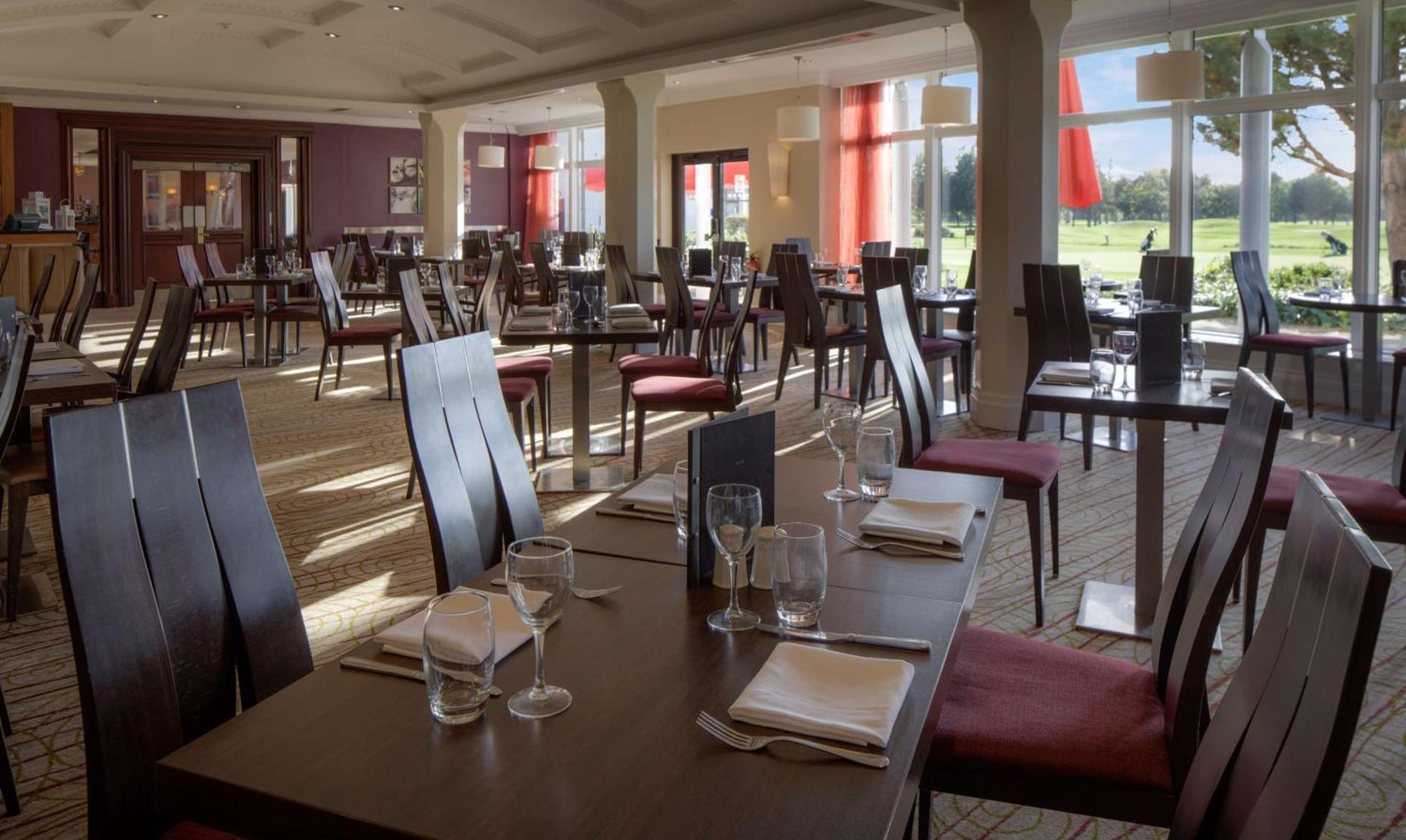Hotel Doubletree By Hilton Belfast Templepatrick Esterno foto