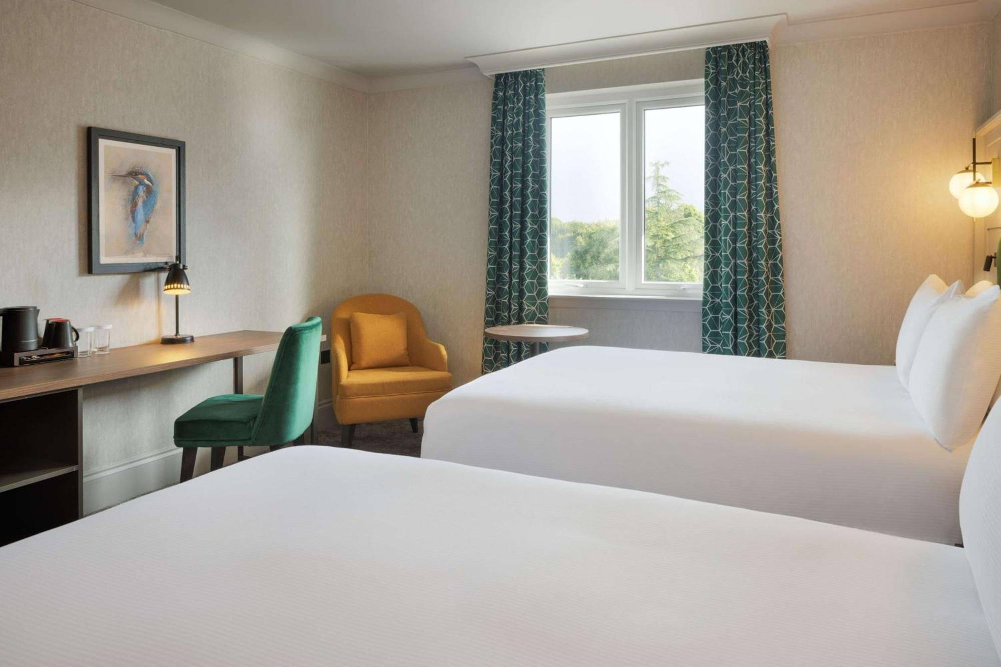 Hotel Doubletree By Hilton Belfast Templepatrick Esterno foto