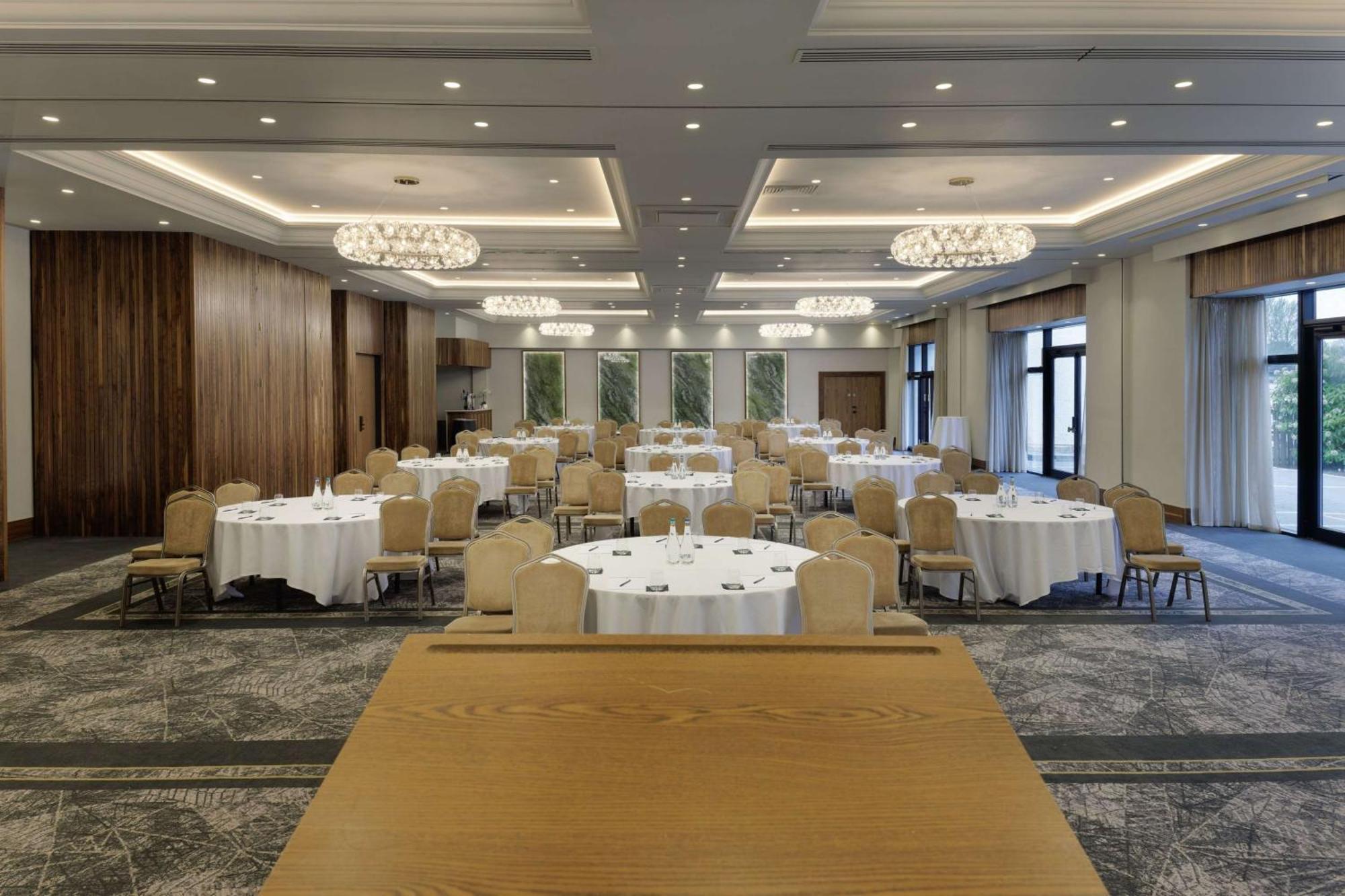 Hotel Doubletree By Hilton Belfast Templepatrick Esterno foto