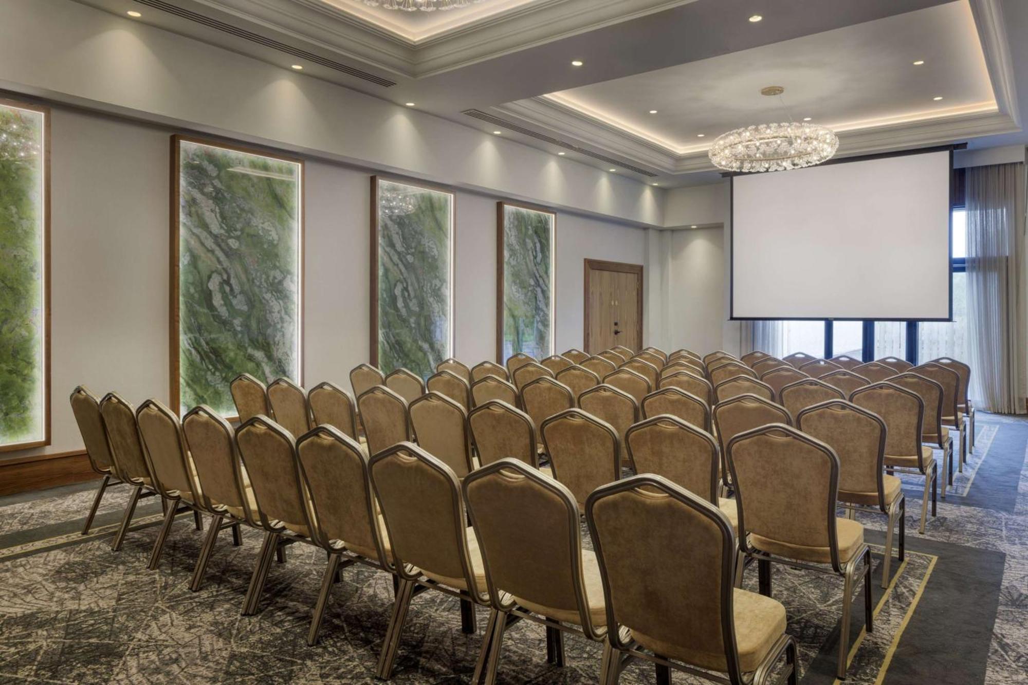 Hotel Doubletree By Hilton Belfast Templepatrick Esterno foto